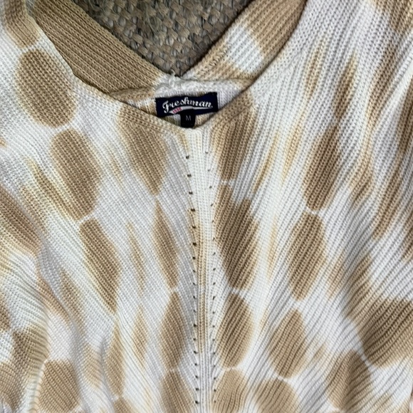 🌟2/$10🌟Freshman Neutral Tie Dye sweater - Picture 2 of 3